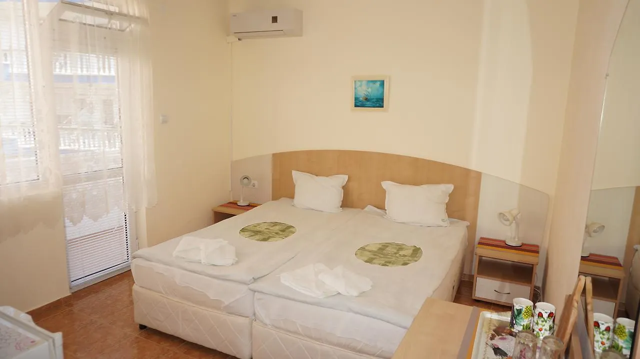 Borko Guest House Primorsko 2*,